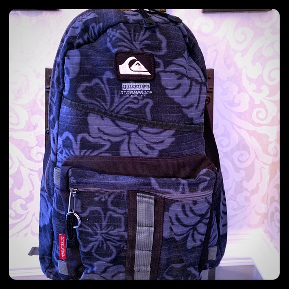 quiksilver stormproof backpack
